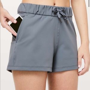 NWOT Lululemon On The Fly Shorts Woven